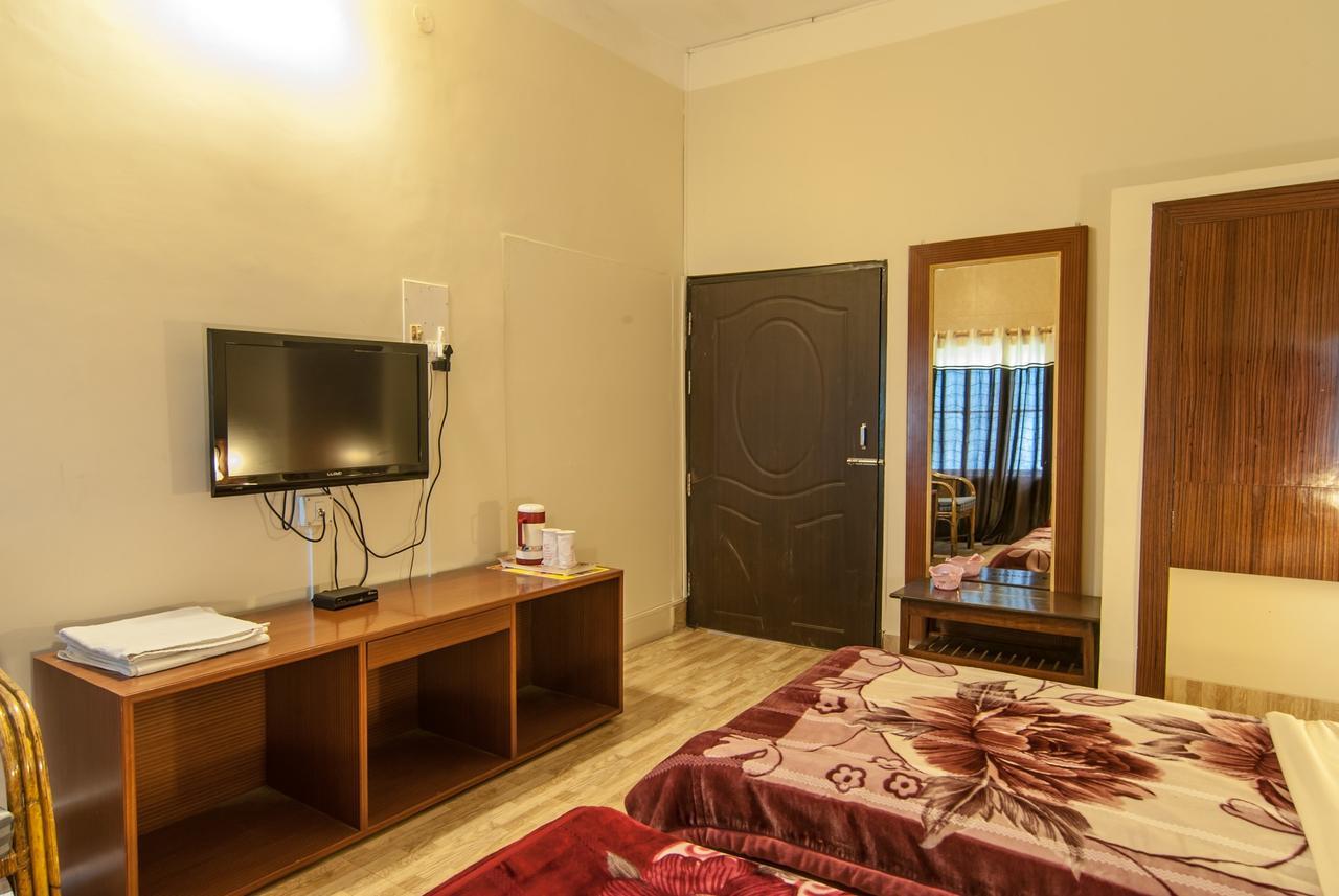 Hotel Jyoti Forbesganj Extérieur photo